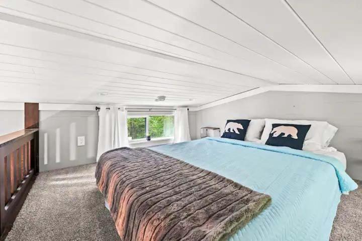 세비어빌 Crescent Moon Cabin 빌라 외부 사진