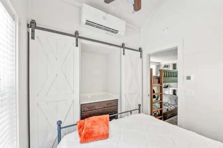 세비어빌 Crescent Moon Cabin 빌라 외부 사진